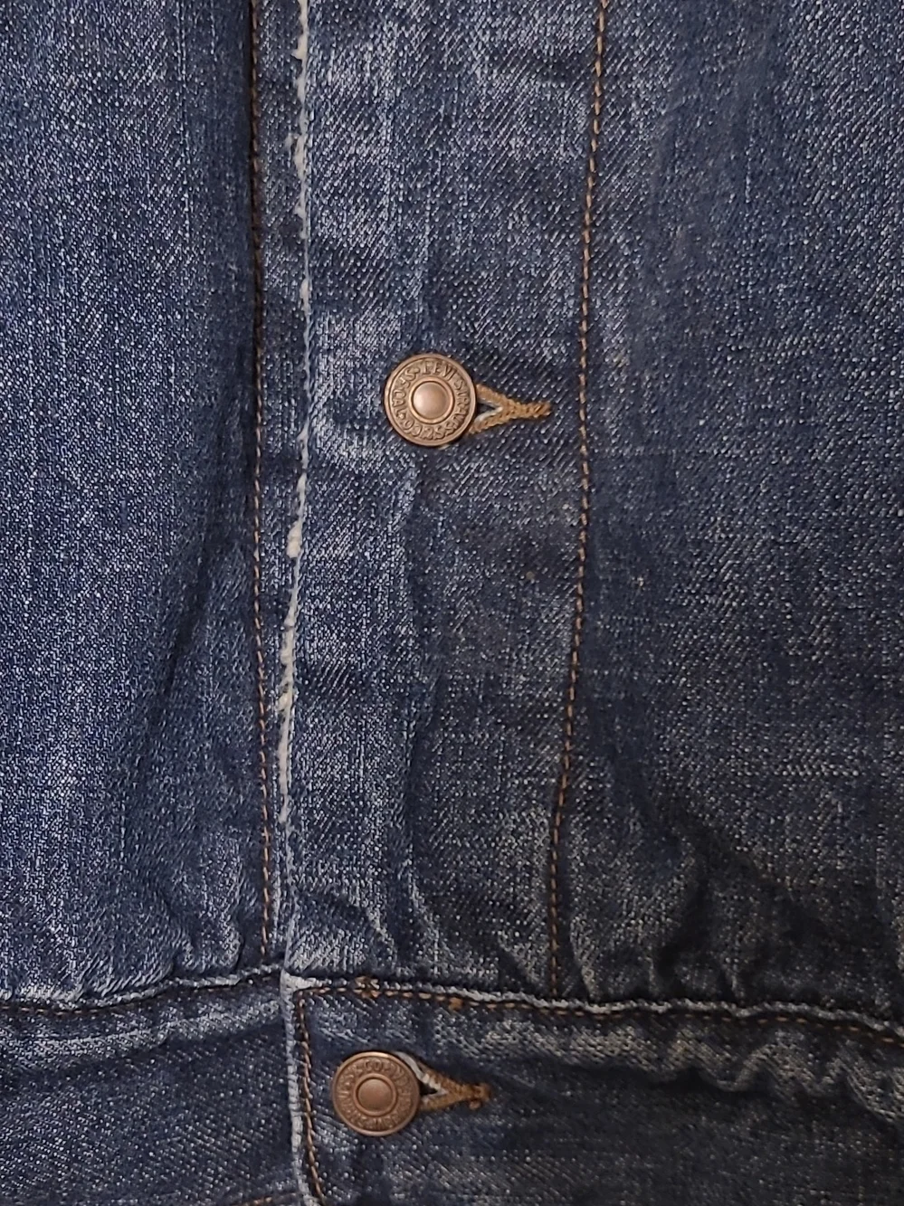 Vtg Levi's 70520 Mens  Sherpa-Lined Denim Jacket - Dark Blue with Cream Collar